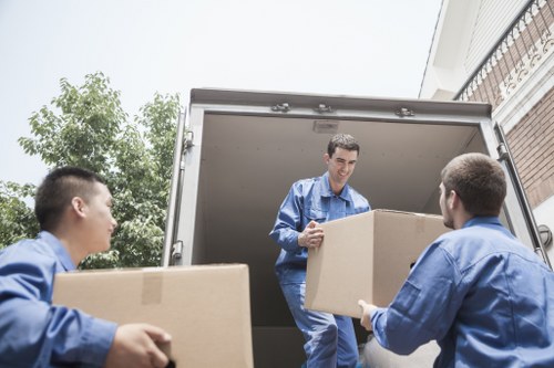 Free quote discussion for a Greenwich moving service