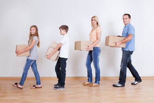 Local moving truck service for Greenwich flats and apartments